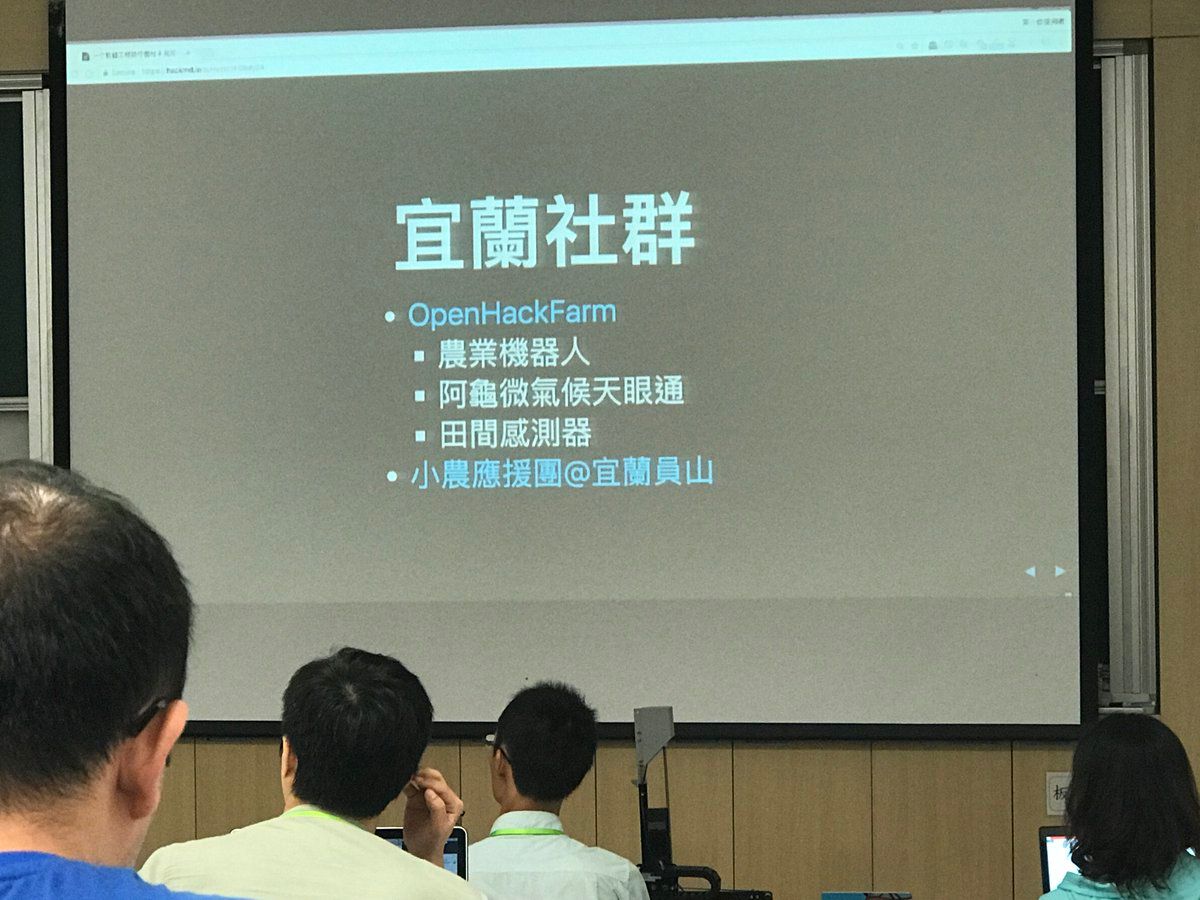 oh my god twitter doesn’t include alt text from images in their API